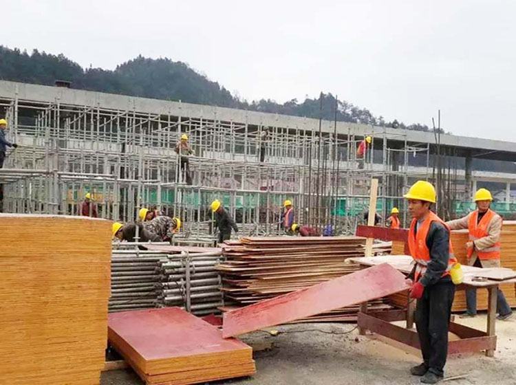 工地建筑木模板計(jì)算中